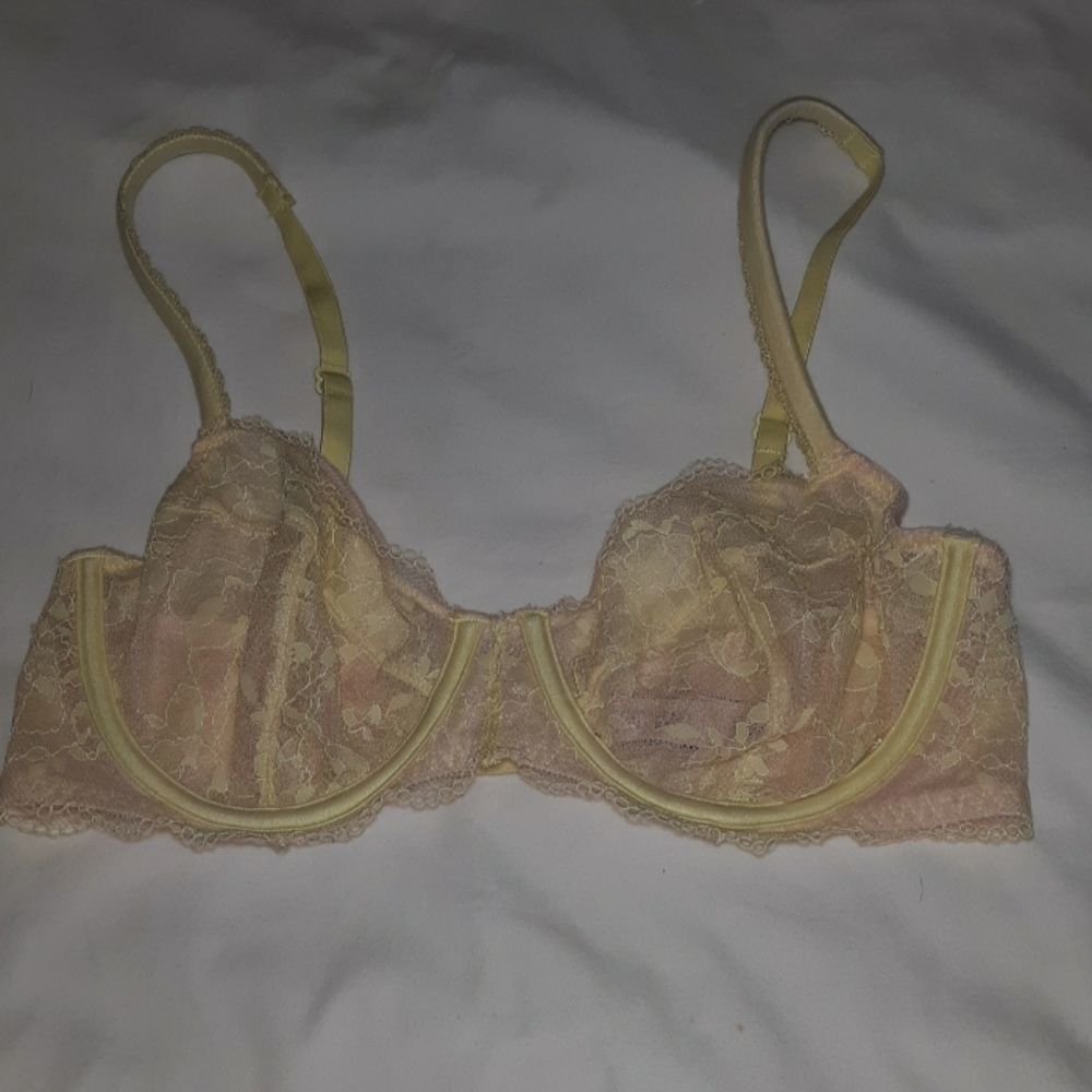 Victoria's Secret Unlined Sheer Lace Demi Bra 34C